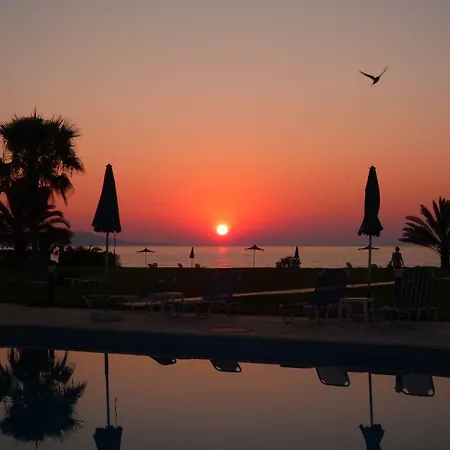 Hotel Natura And Polis