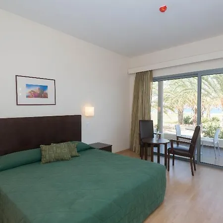 Natura And Hotel