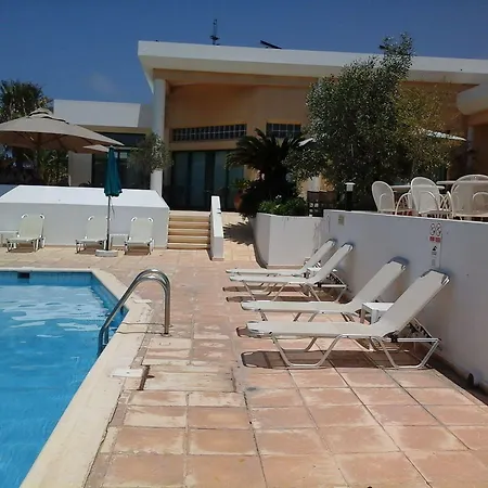 Hotel Natura And Polis