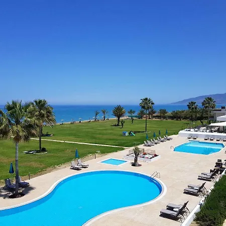 Hotel Natura And