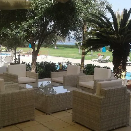 Hotel Natura And