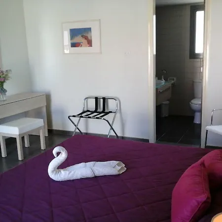 Natura And Hotel 3*