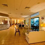 Natura And Hotel 3*