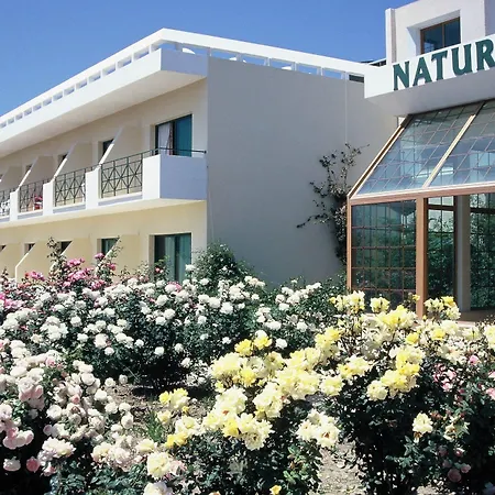 Отель Natura And Полис
