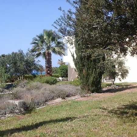 Natura And Hotel Polis