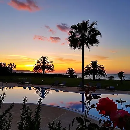 Natura And Hotel 3*