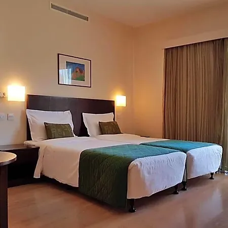 Natura And Hotel 3*