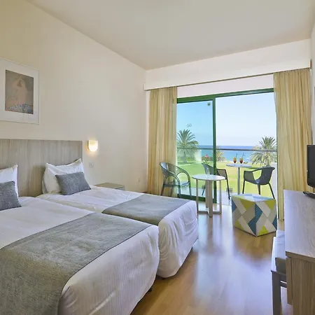 Отель Natura And 3*