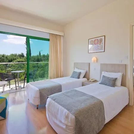 Hotel Natura And Polis