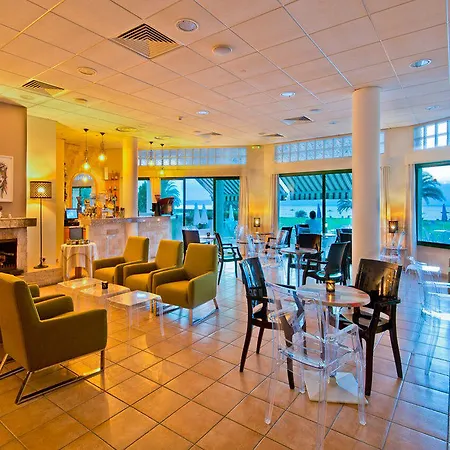 Natura And Отель Полис