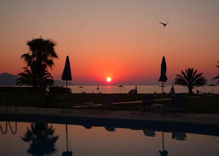 Hotel Natura And Polis