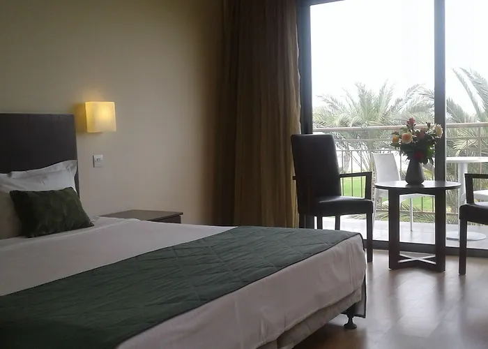 Natura And Hotel Polis