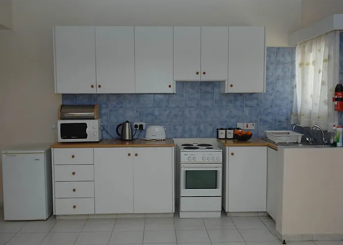 Natura And Hotel Polis